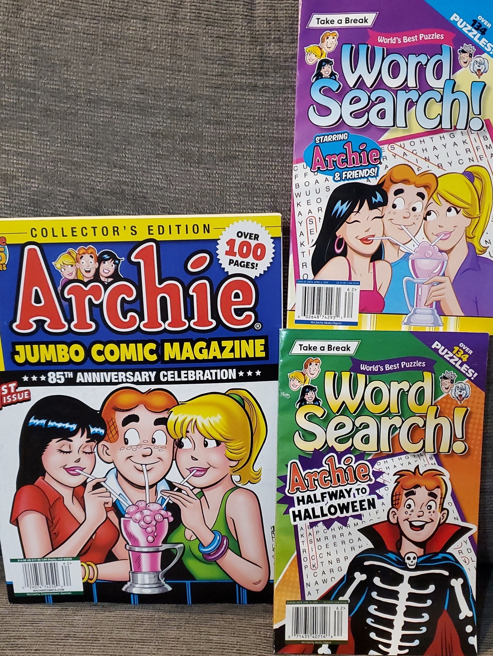 LOT Archie Comic Magazine And 2 Archie Word Search Books
